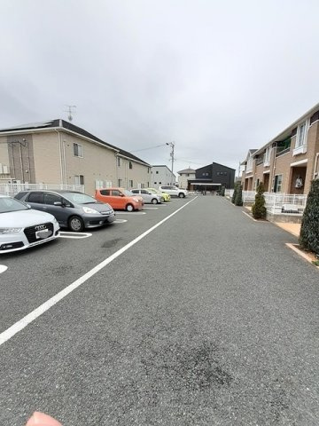 サンガーデンＥの駐車場