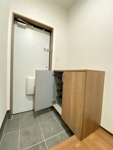 Flower　valley　Iの玄関