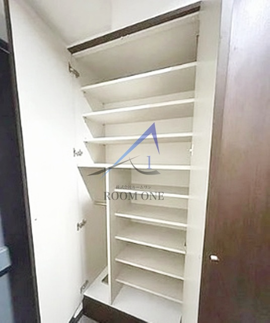 シティハイツ両国の玄関|玄関です。