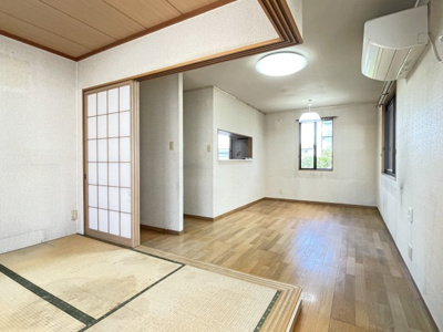 【居間・リビング】 | 鈴鹿市庄野東１丁目