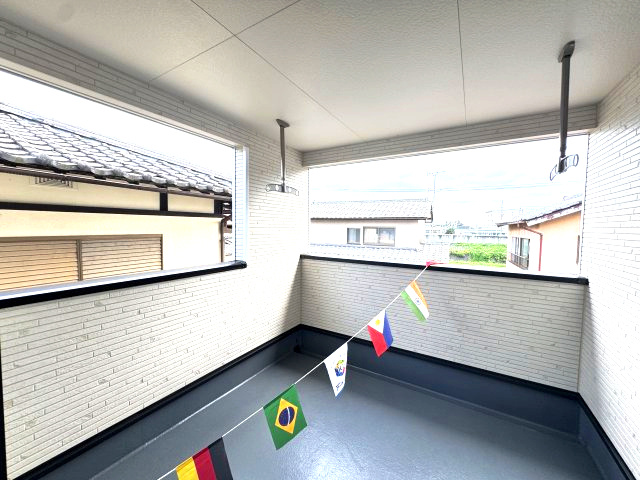 クレイドルガーデン前橋市茂木町第４　１号棟のバルコニー|広々したインナーバルコニーがあります☆