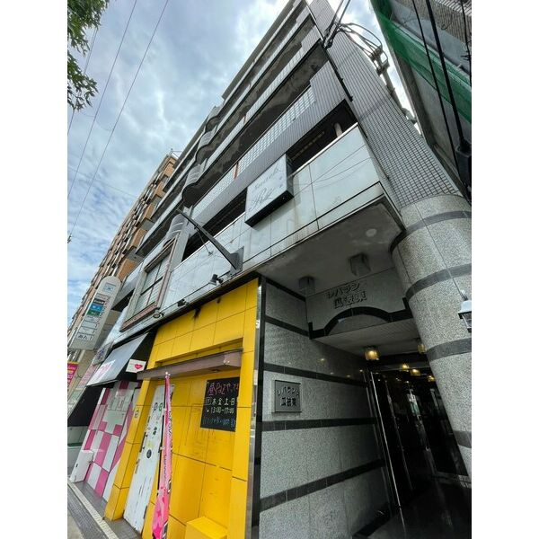 大阪市平野区瓜破東２丁目の店舗一部