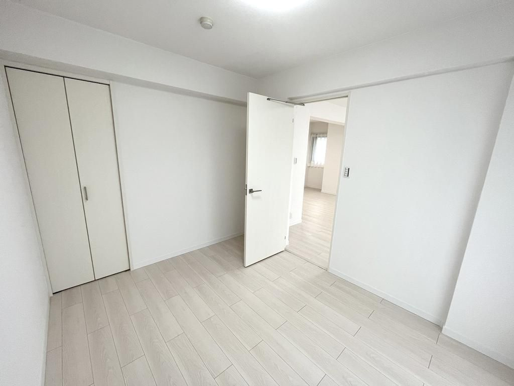 多摩市鶴牧２丁目の中古マンションの洋室