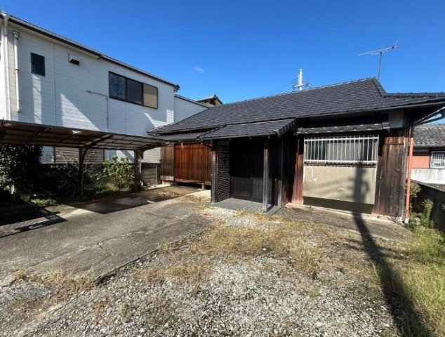【外観】 | 昭和42年築の平屋のお家です。
