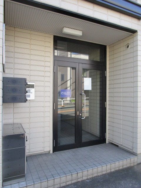 シェルム経堂のエントランス|オートロック付きのエントランス