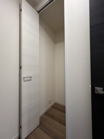 碧南市沢渡町　新築分譲　5号棟の収納