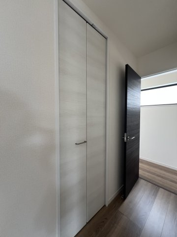 碧南市沢渡町　新築分譲　5号棟の収納|8.0帖洋室クローゼット