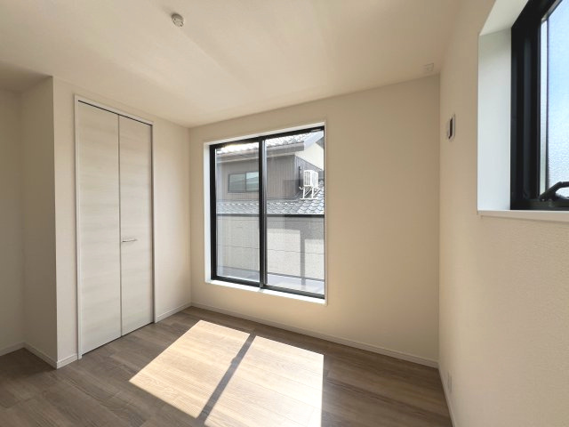 碧南市沢渡町　新築分譲　5号棟の洋室|5.44帖洋室