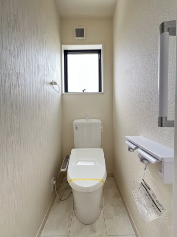 碧南市沢渡町　新築分譲　5号棟のトイレ|２階トイレ