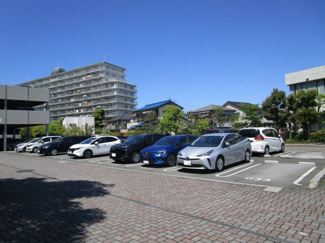 【駐車場】