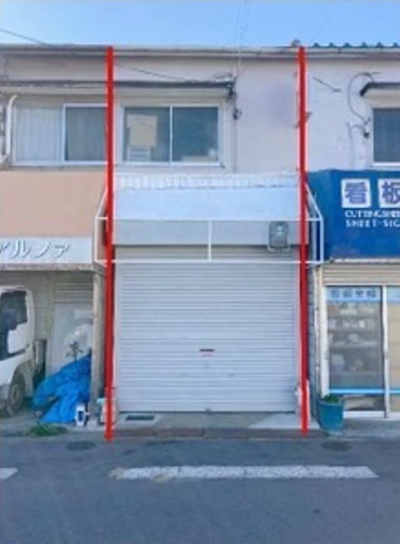 寝屋川ガレージハウスの外観