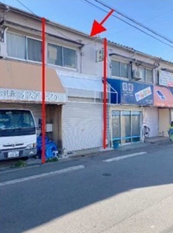 寝屋川ガレージハウスの外観