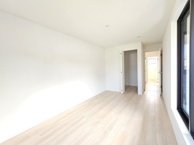 瑞浪市学園台第２の洋室|洋室8帖