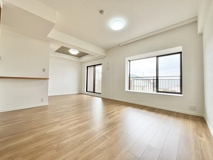 日野市南平４丁目の中古マンションの居間・リビング