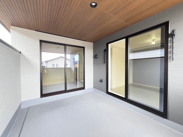 碧南市沢渡町　新築分譲　4号棟のバルコニー