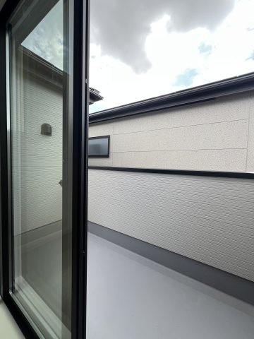 碧南市沢渡町　新築分譲　4号棟のバルコニー