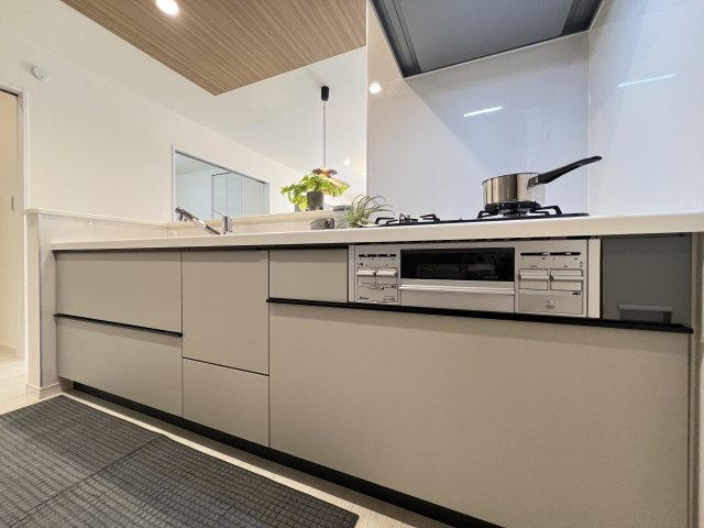 碧南市沢渡町　新築分譲　4号棟のキッチン