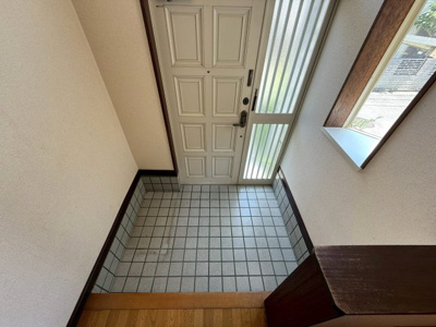 【玄関】 | R-28西浦6丁目住宅