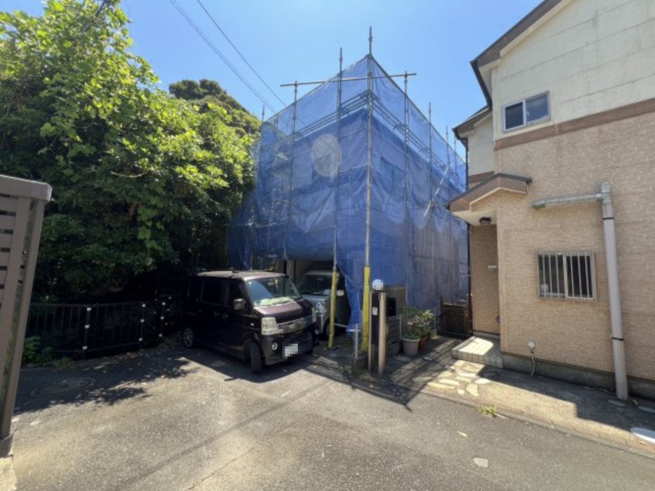 海まで徒歩6分！2025年6月リフォーム完成予定戸建住宅の前面道路含む現地写真