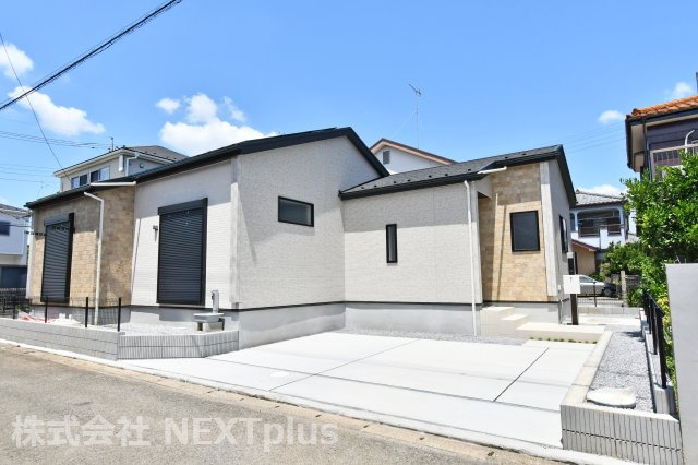 蓮田市江ヶ崎全１棟の外観|JR湘南新宿ライン蓮田駅からバス乗車１３分、バス停から徒歩５分の立地です。セブンイレブンまで徒歩４分なので、ちょっとしたお買い物に便利です。自然に恵まれ、静かでゆったりとした暮らしが手に入ります。