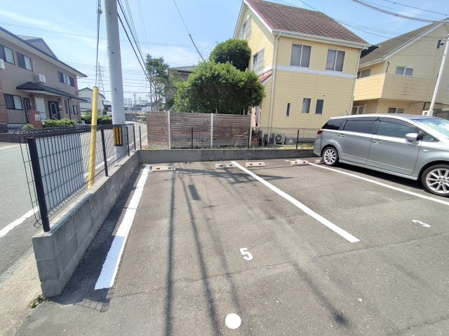 メイユールの駐車場