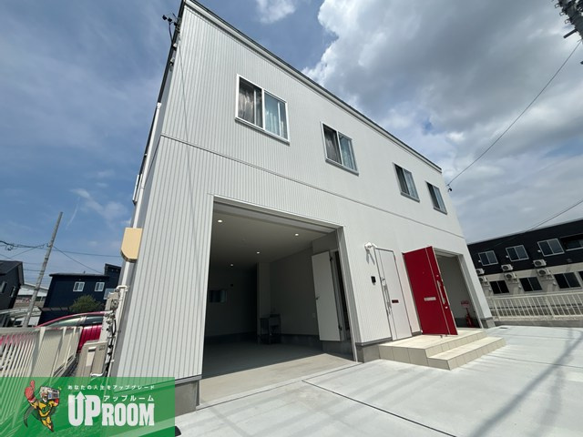 小信中島ガレージハウス