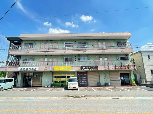 丸兼ビルの外観