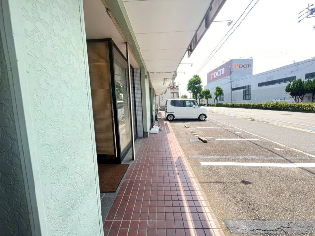 丸兼ビルの外観