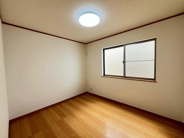 名古屋市守山区脇田町の洋室