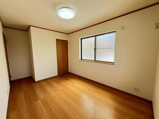 名古屋市守山区脇田町の洋室