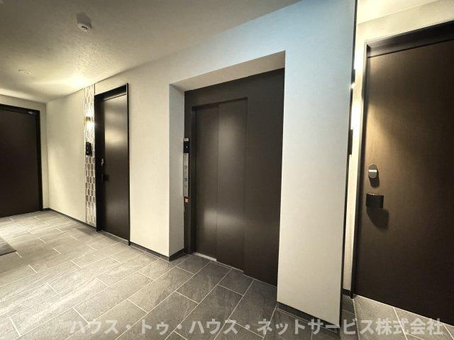 フォンターナYUのロビー
