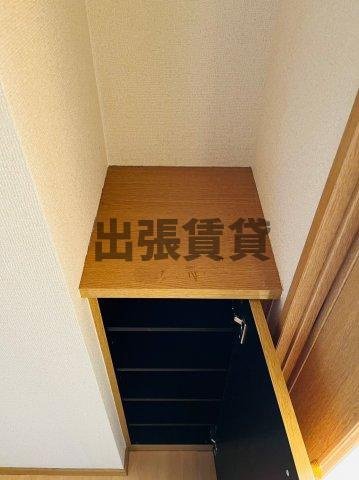 仲介手数料0！！アーバンフラッツ新栄の玄関