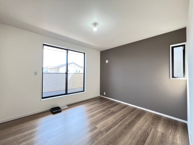 碧南市沢渡町　新築分譲　2号棟の洋室|南側7.0帖洋室