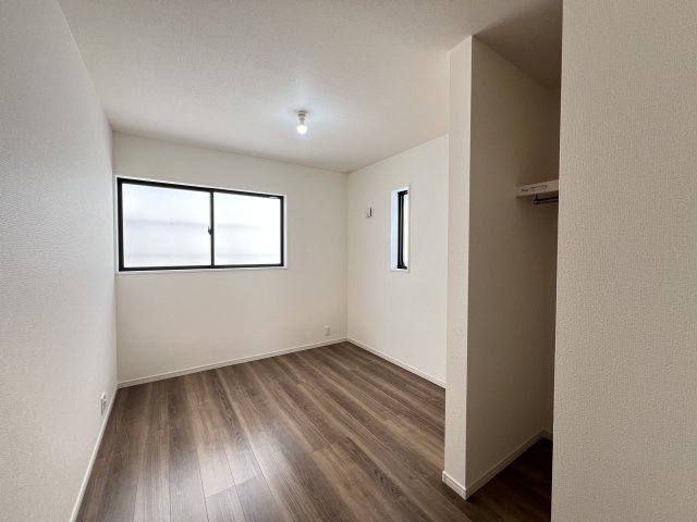 碧南市沢渡町　新築分譲　2号棟の洋室|北側5.06帖洋室