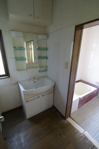 厚木市森の里4丁目　中古戸建の洗面所