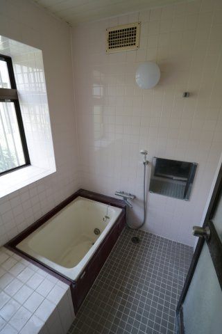 厚木市森の里4丁目　中古戸建の浴室