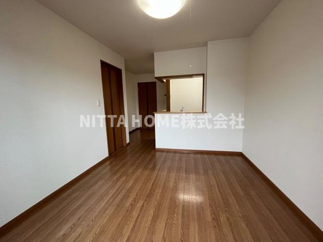 K.S.T.　フローラルコートの居間・リビング|リビングルームです＊