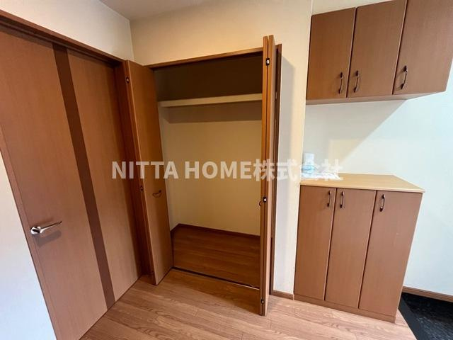 K.S.T.　フローラルコートの収納|大きな収納スペースも魅力的♪