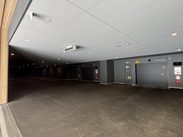 Brillia Tower 箕面船場（ブリリアタワー箕面船場）TOP OF THE HILLの駐車場