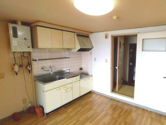 富士マンション若竹　403号室のキッチン