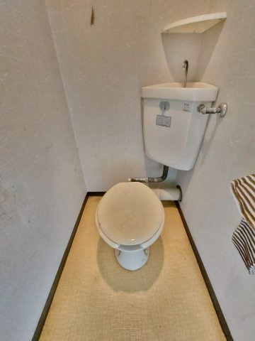 富士マンション若竹　403号室のトイレ