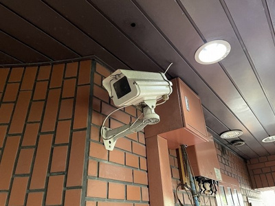 【その他共用部分】 | 五反田壱番館 | 共用スペースにある防犯カメラです！夜遅くに帰宅する時も、お出かけ時でも安心ですね♪