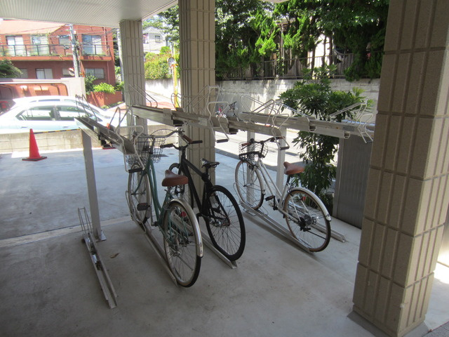 Ｇｒａｎｄｅ　ｇａｒｔｅｎのその他共用部分|★屋根付き駐輪スペース★