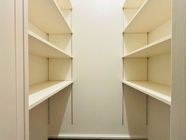 新築戸建　大垣市藤江町3丁目　全1区画分譲の収納|扉付きのシューズクロークはすっきり片付けられて便利です！