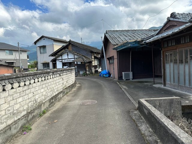 大生院 岸影　売土地の前面道路含む現地写真