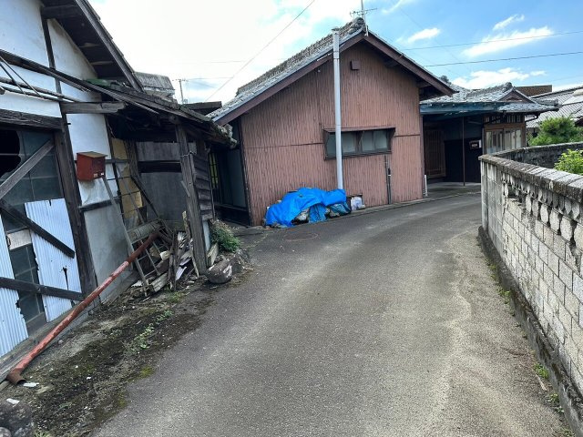 大生院 岸影　売土地の前面道路含む現地写真