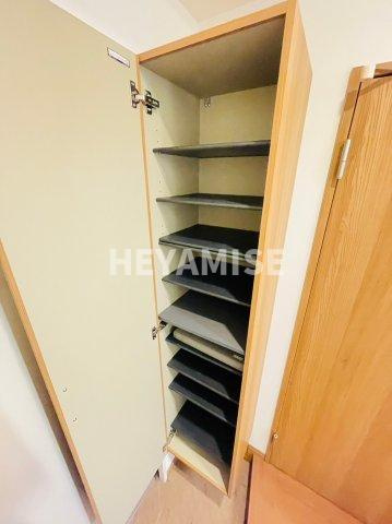 Apartment Grus Okamachiの玄関|※同間取りの別の階のお部屋の画像です※