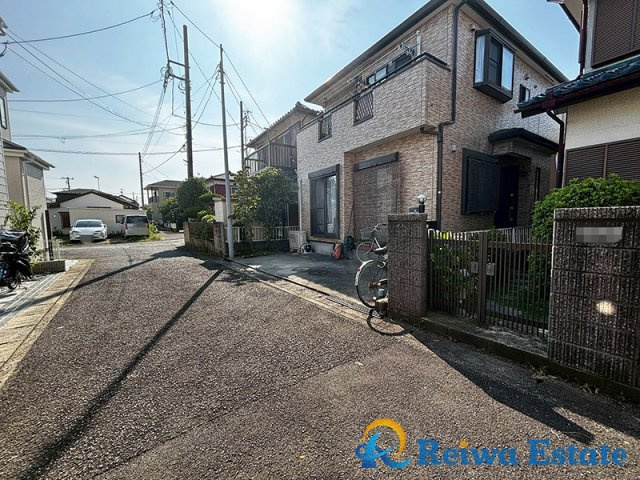 売地　茅ヶ崎市柳島1丁目の前面道路含む現地写真