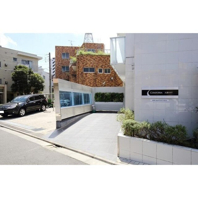 【エントランス】 | コンフォリア大森トロワ