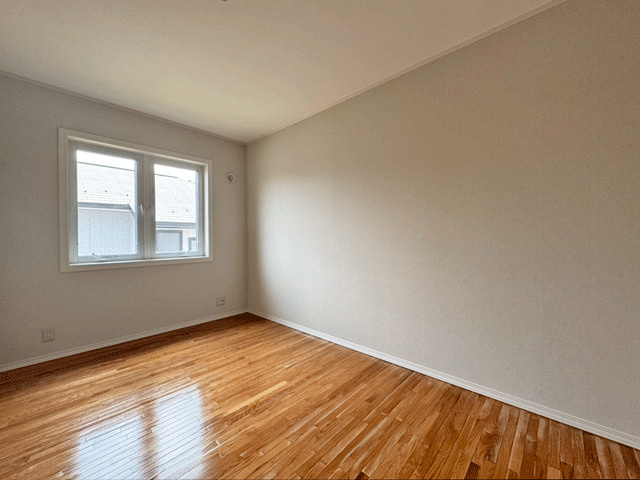 名取市ゆりが丘4丁目の洋室